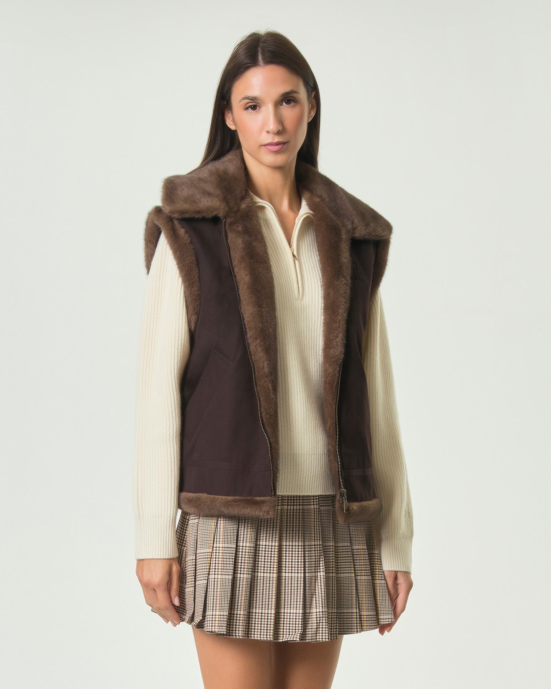 Gilet Hesketh reversibile MC2 Saint Barth marrone in tessuto cerato ed ecopelliccia con chiusura zip