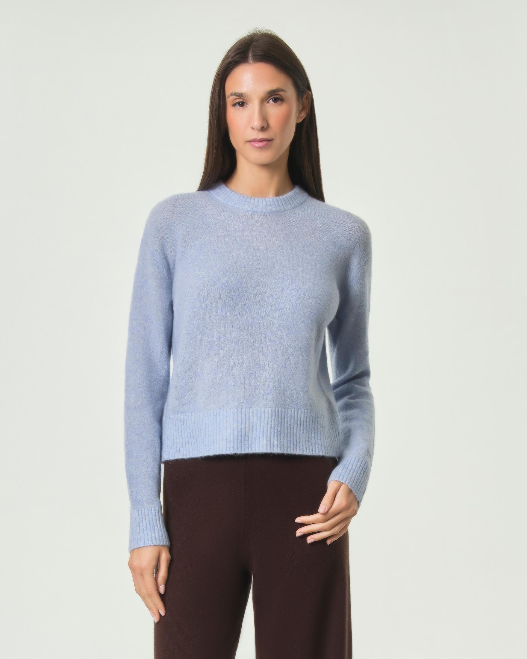 Maglia girocollo cropped Lucille Soft MC2 Saint Barth azzurra in misto lana e alpaca con spalla scesa