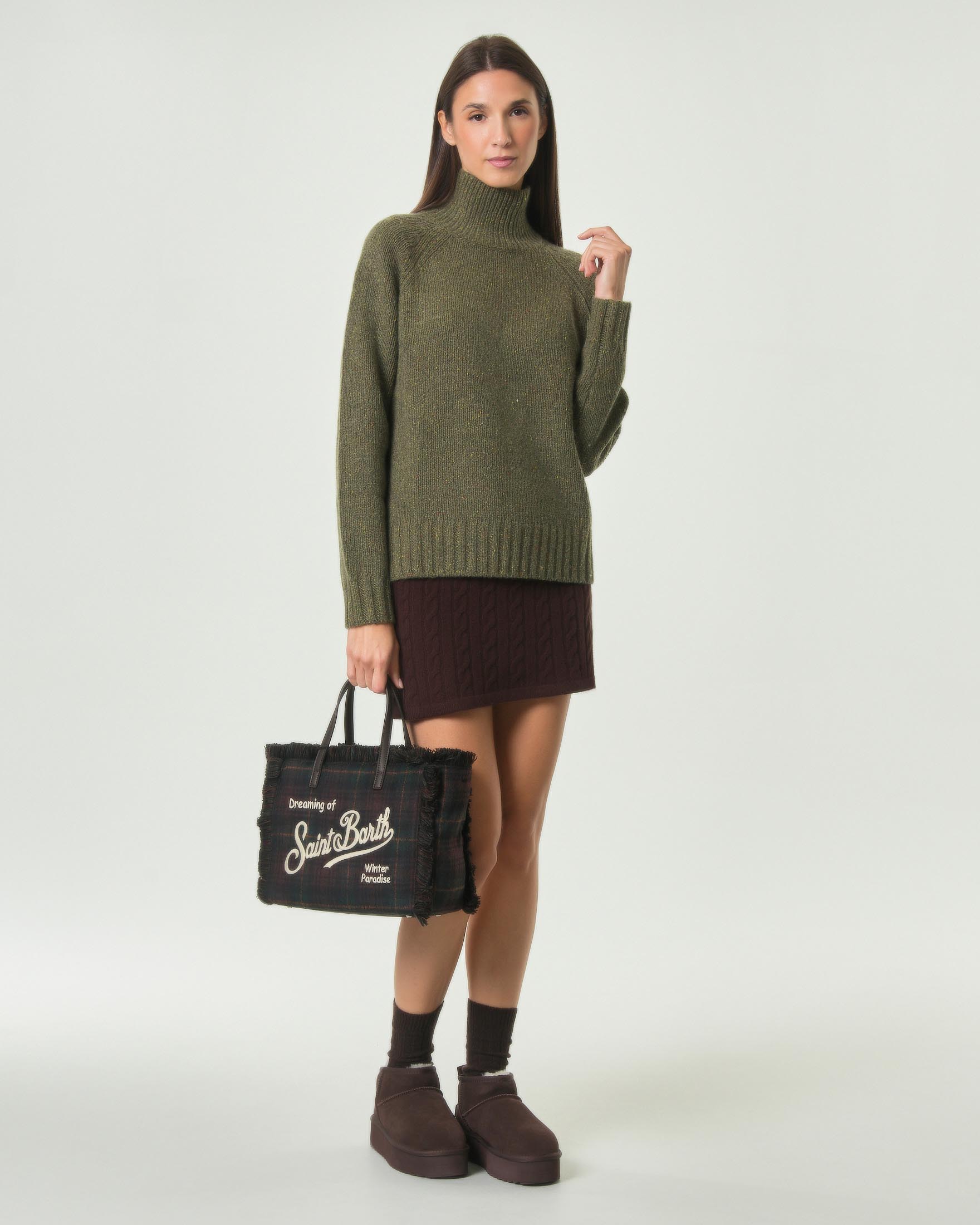 Maglia lupetto Meghan MC2 Saint Barth verde militare in misto lana Donegal a trecce effetto bottonato image