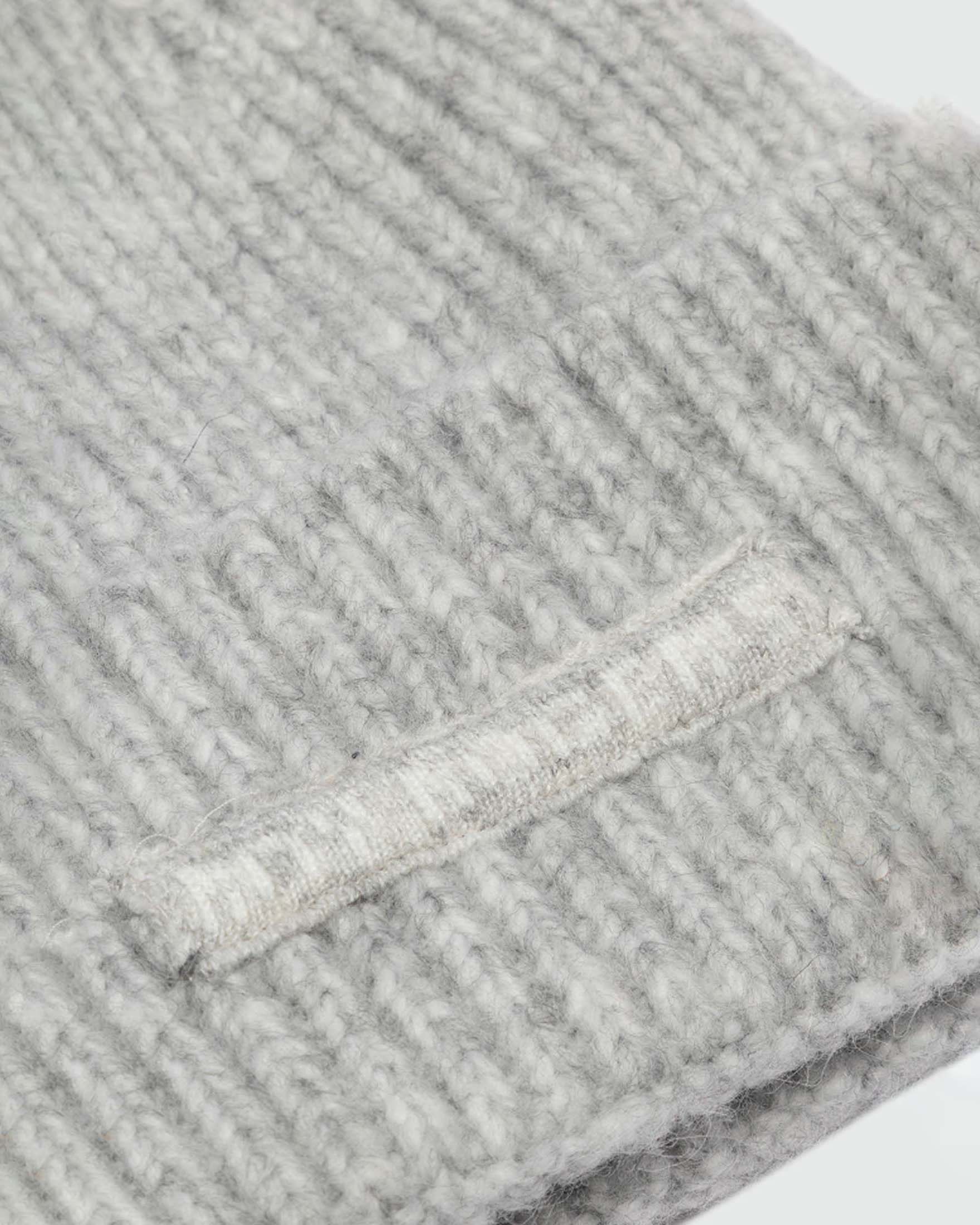 Berretto beanie Roy Roger's color perla in misto lana a coste con logo jacquard image