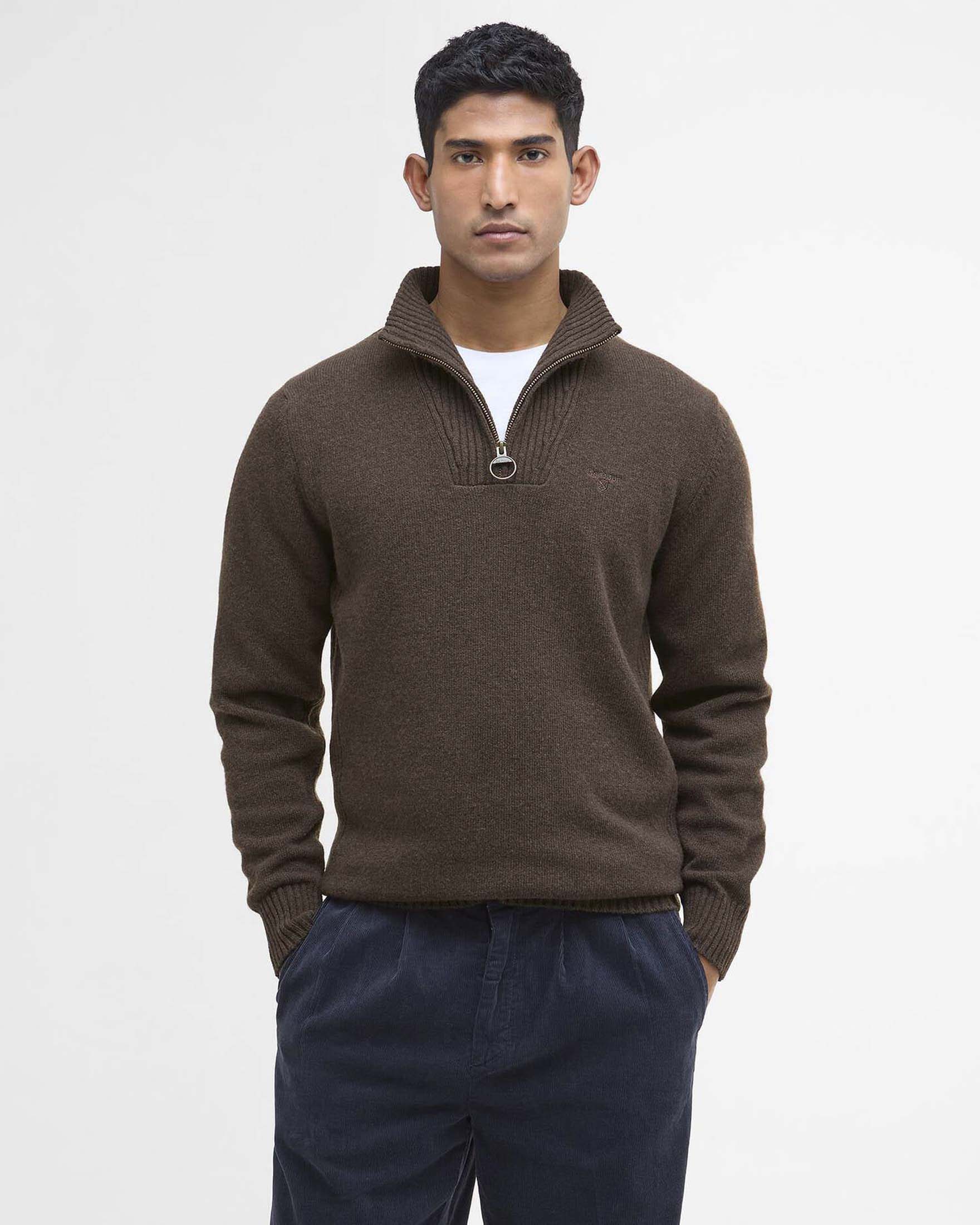 Maglia Barbour marrone in lana con chiusura a mezza zip image