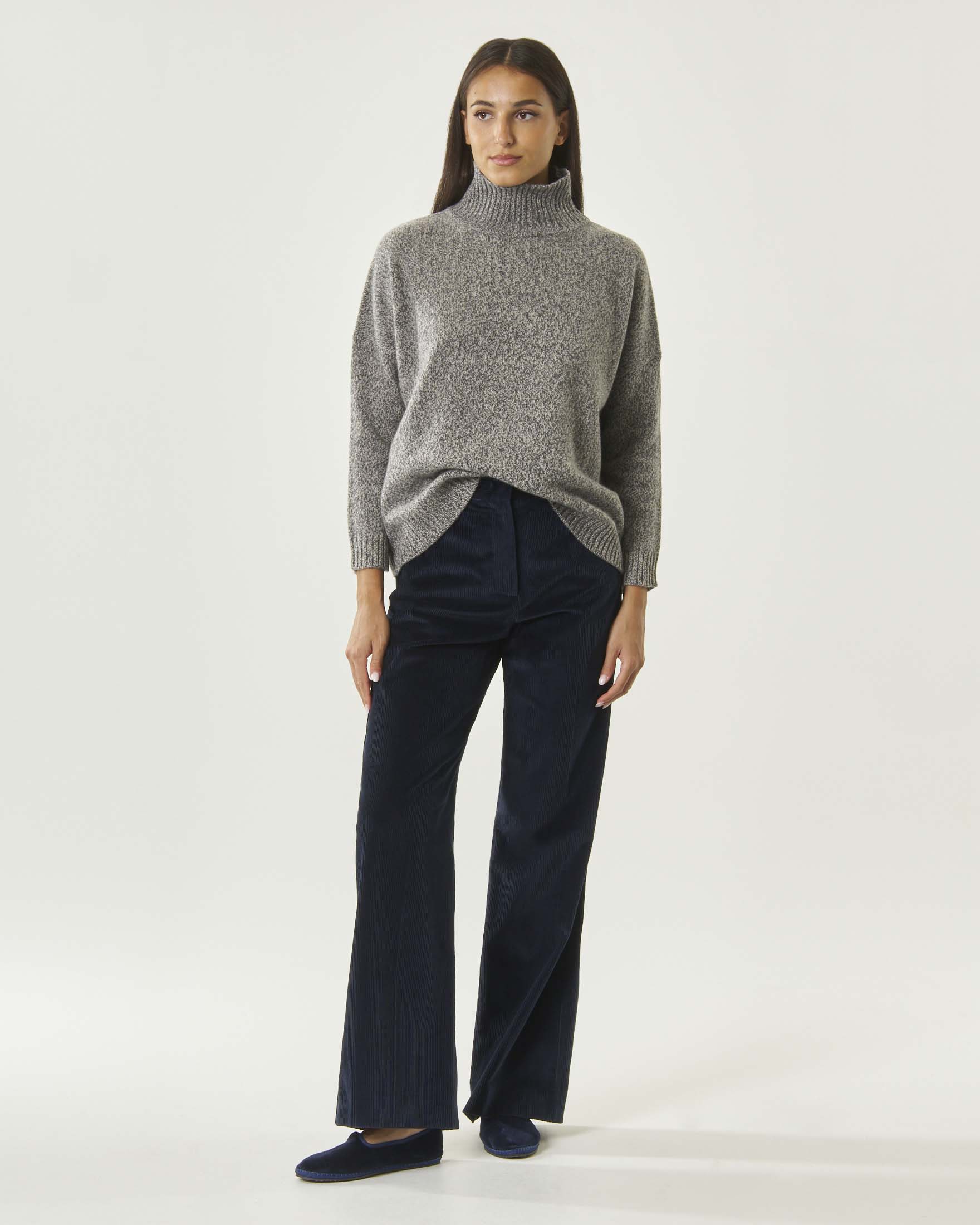 Pantaloni wide Weekend Max Mara blu in velluto di puro cotone con piega stirata e pinces sul retro