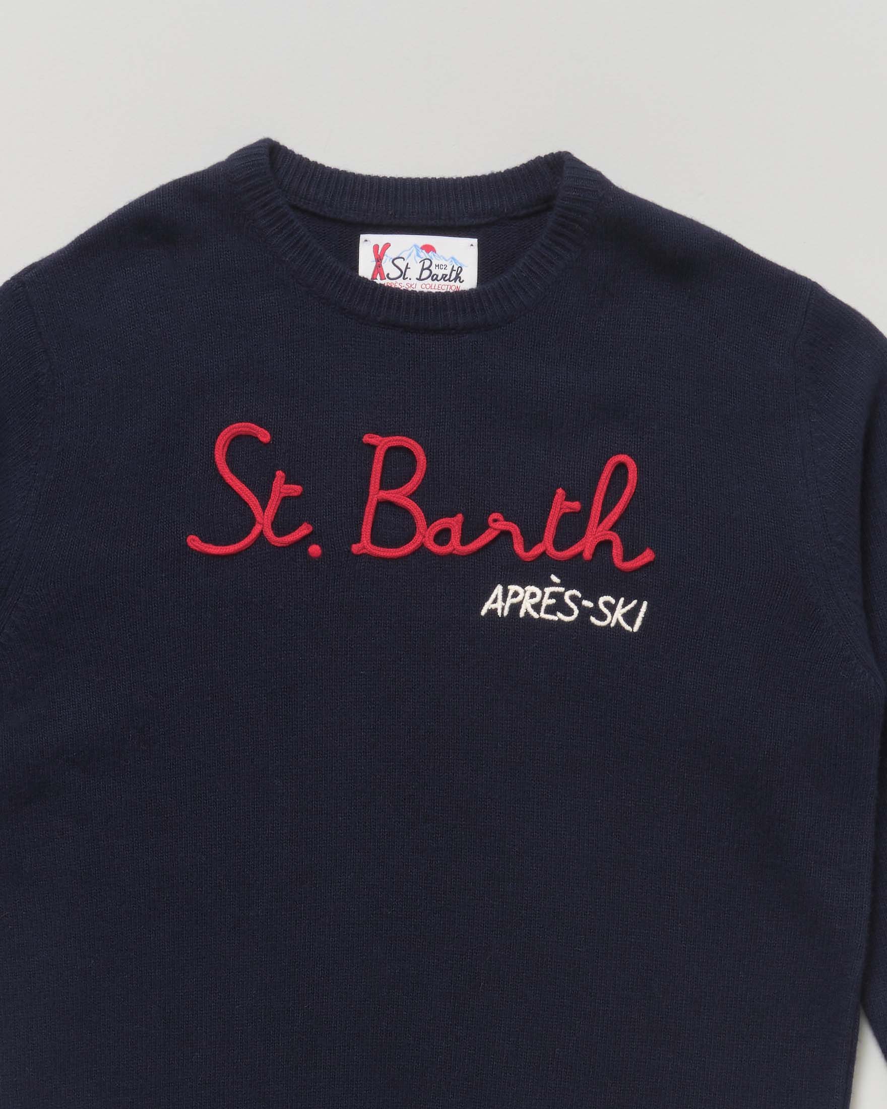 Maglioncino blu MC2 Saint Barth in misto lana con scritta logo rossa e scritta Après-ski image