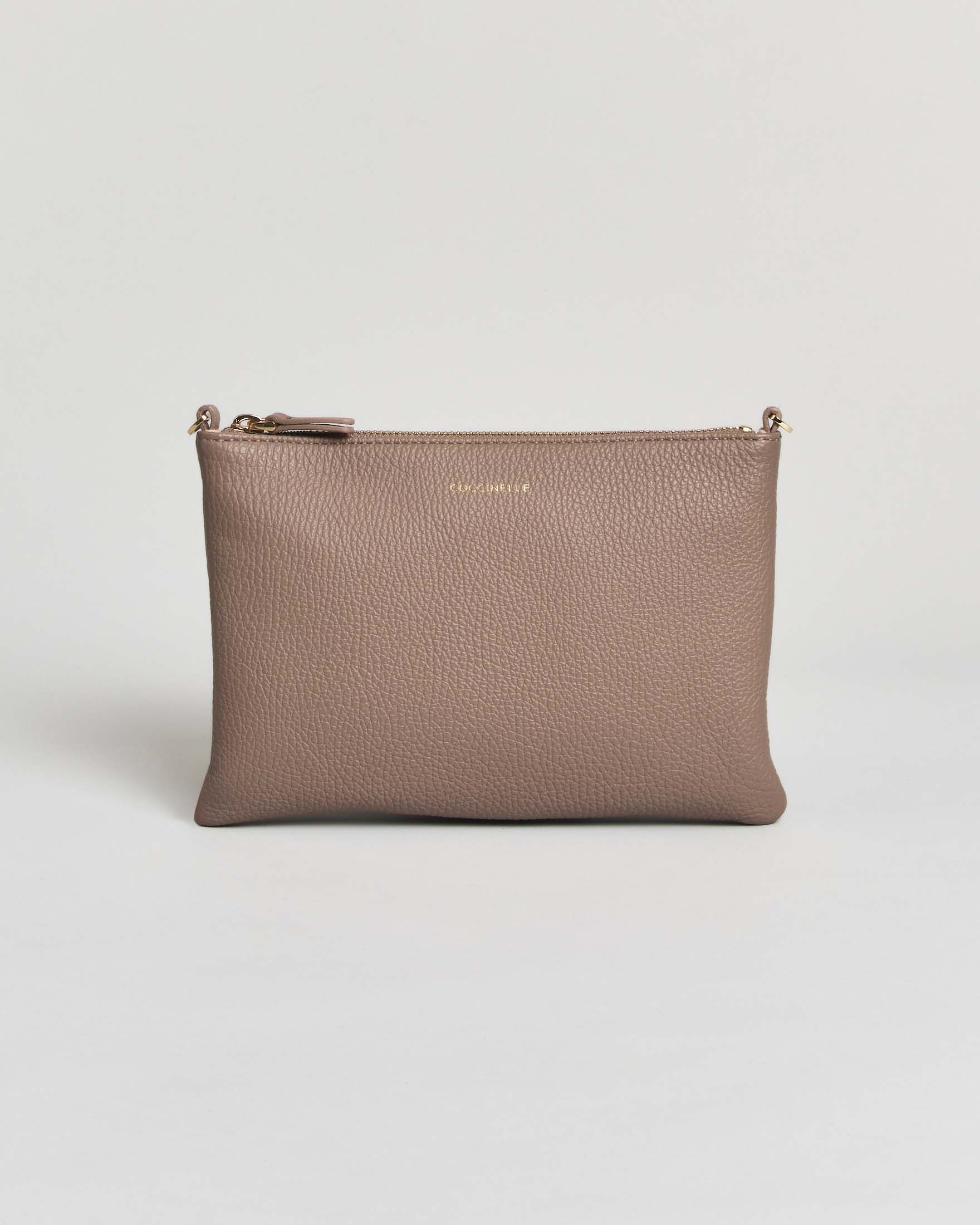 Best Crossbody Small Coccinelle taupe in pelle martellata con tracolla regolabile e chiusura zip