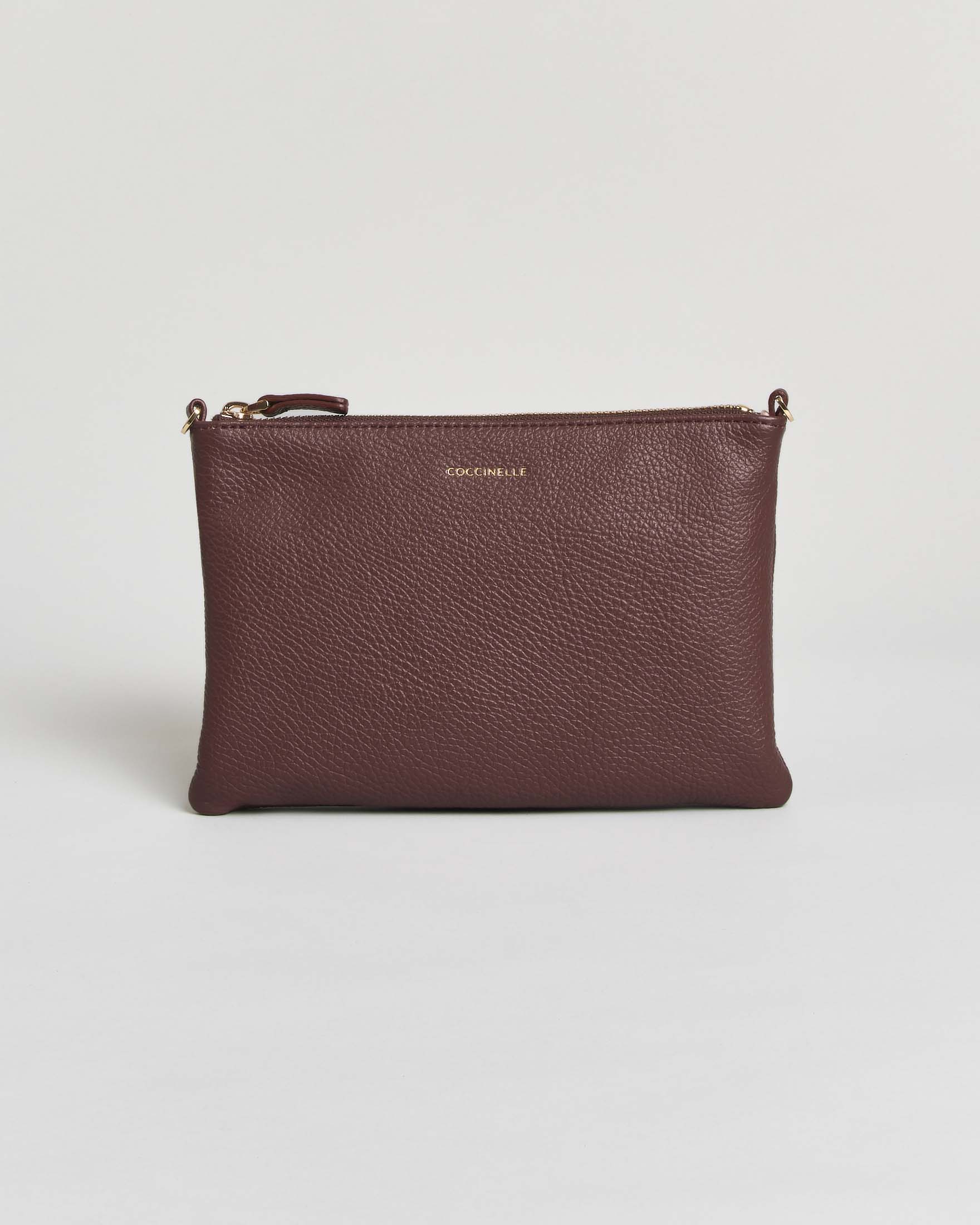 Best Crossbody Small Coccinelle bordeaux in pelle martellata con tracolla regolabile e chiusura zip