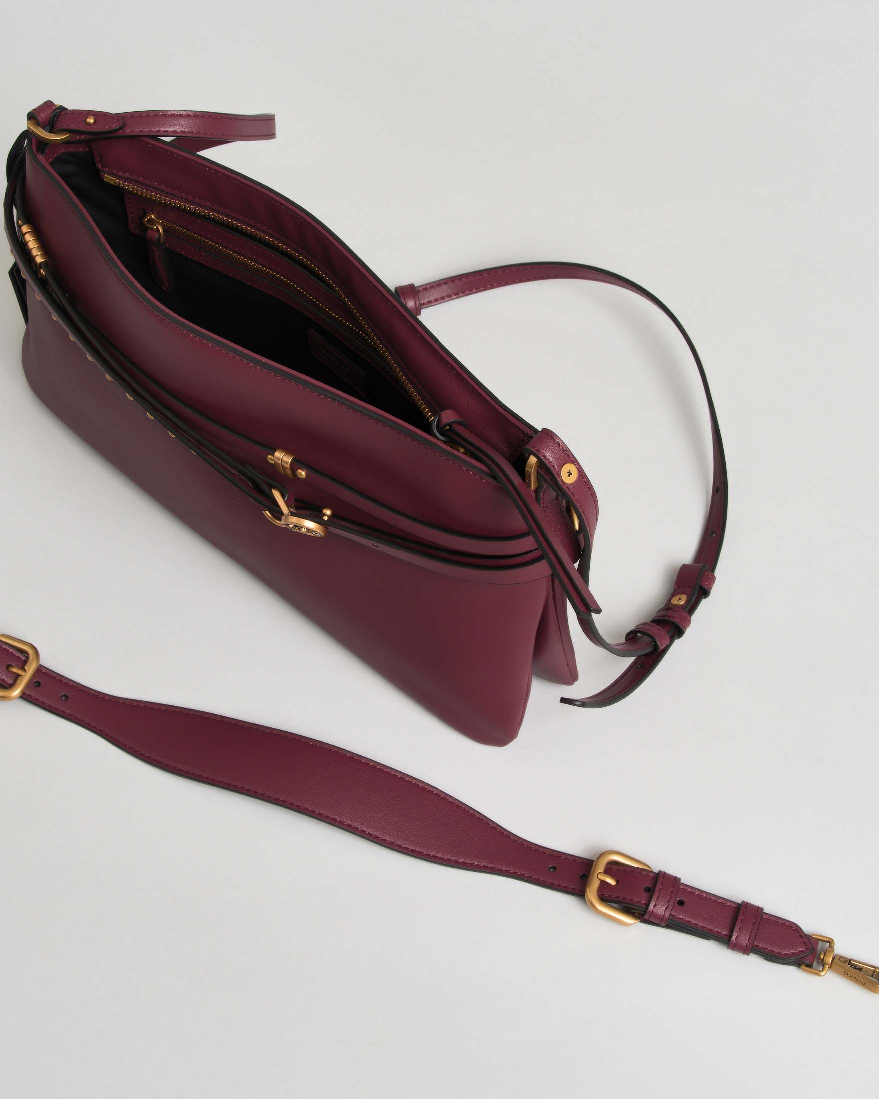 Borsa a spalla media Belt Bag Pinko bordeaux in pelle liscia con decorazioni metalliche dorate image