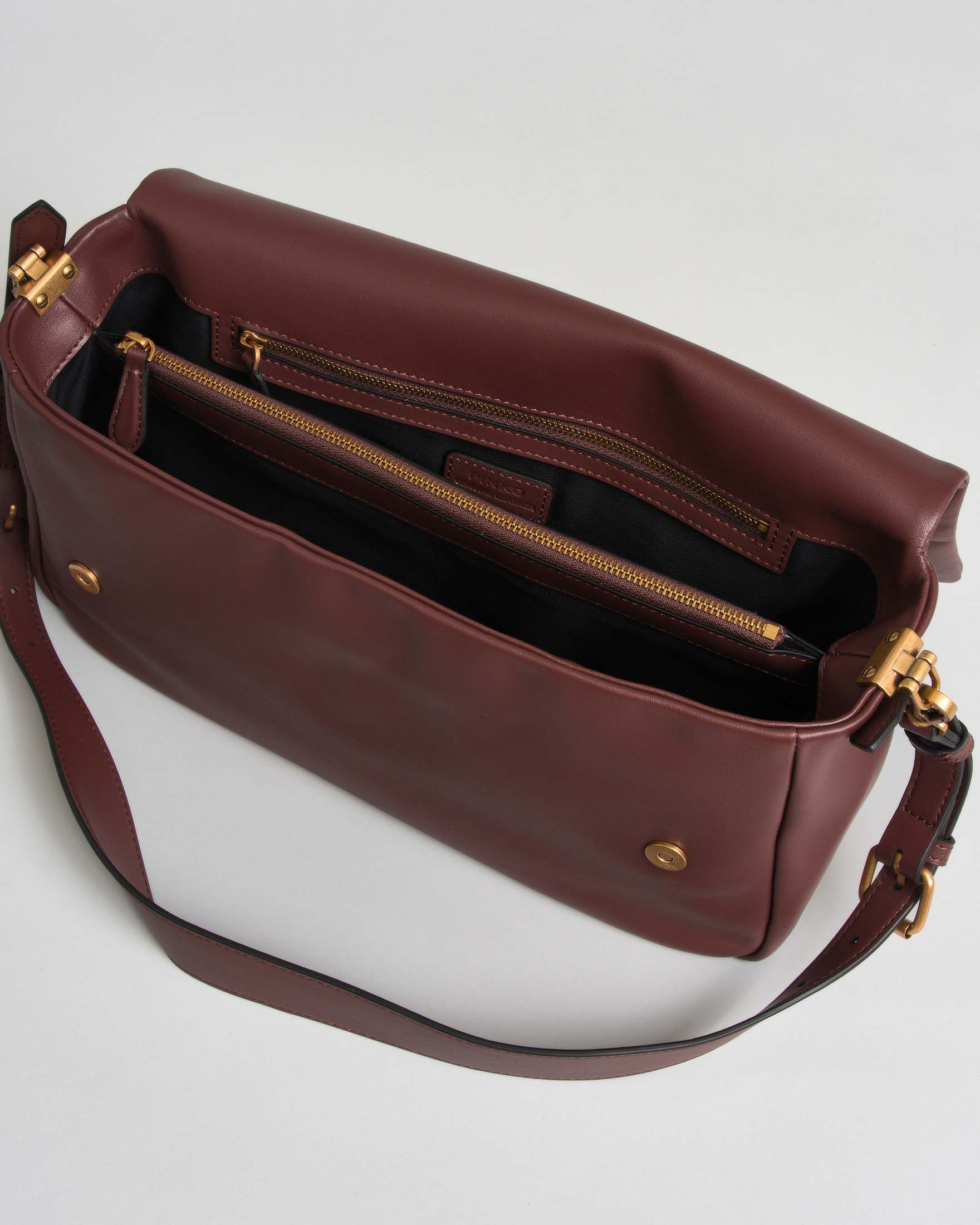 Borsa a tracolla media Love Bag Click Soft Horizontal Handle Pinko bordeaux in pelle con fibbia dorata image