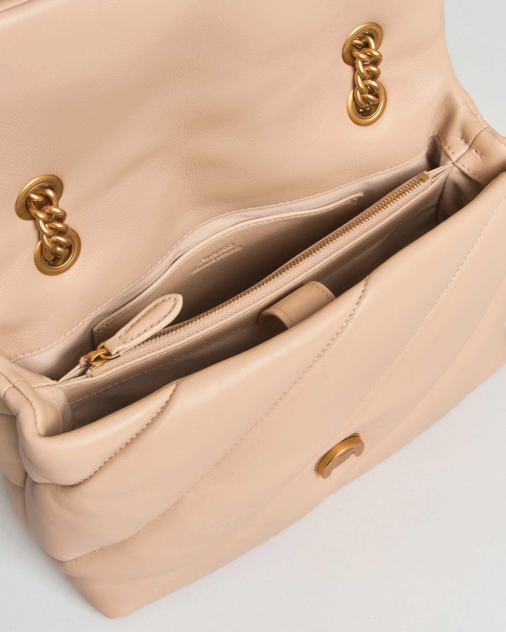 Borsa piccola a tracolla Love Bag Puff Maxi Quilt Pinko beige in pelle trapuntata con catena e logo oro image