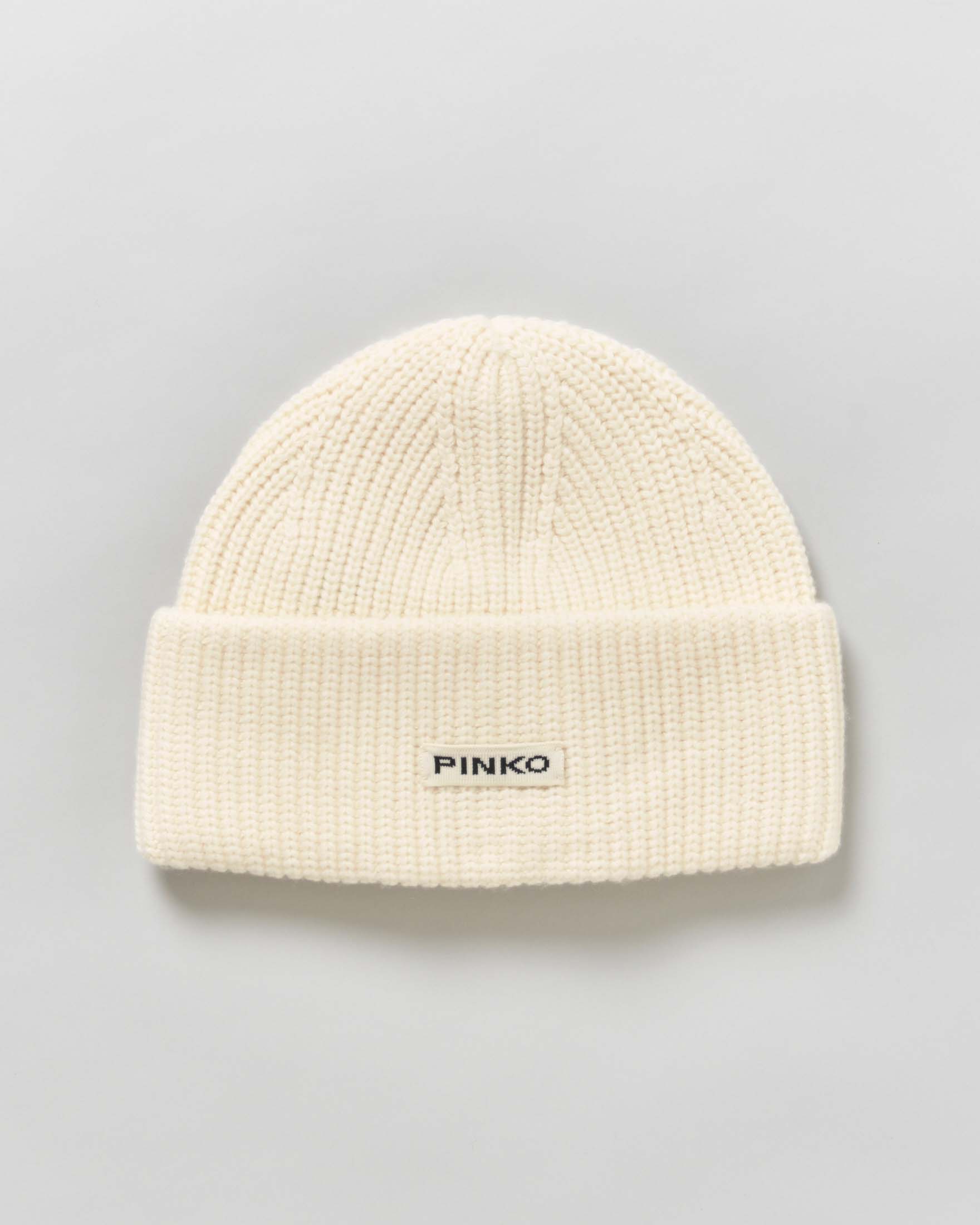 Berretto invernale Pinko bianco in misto cotone lana e cashmere a coste con risvolto e scritta logo