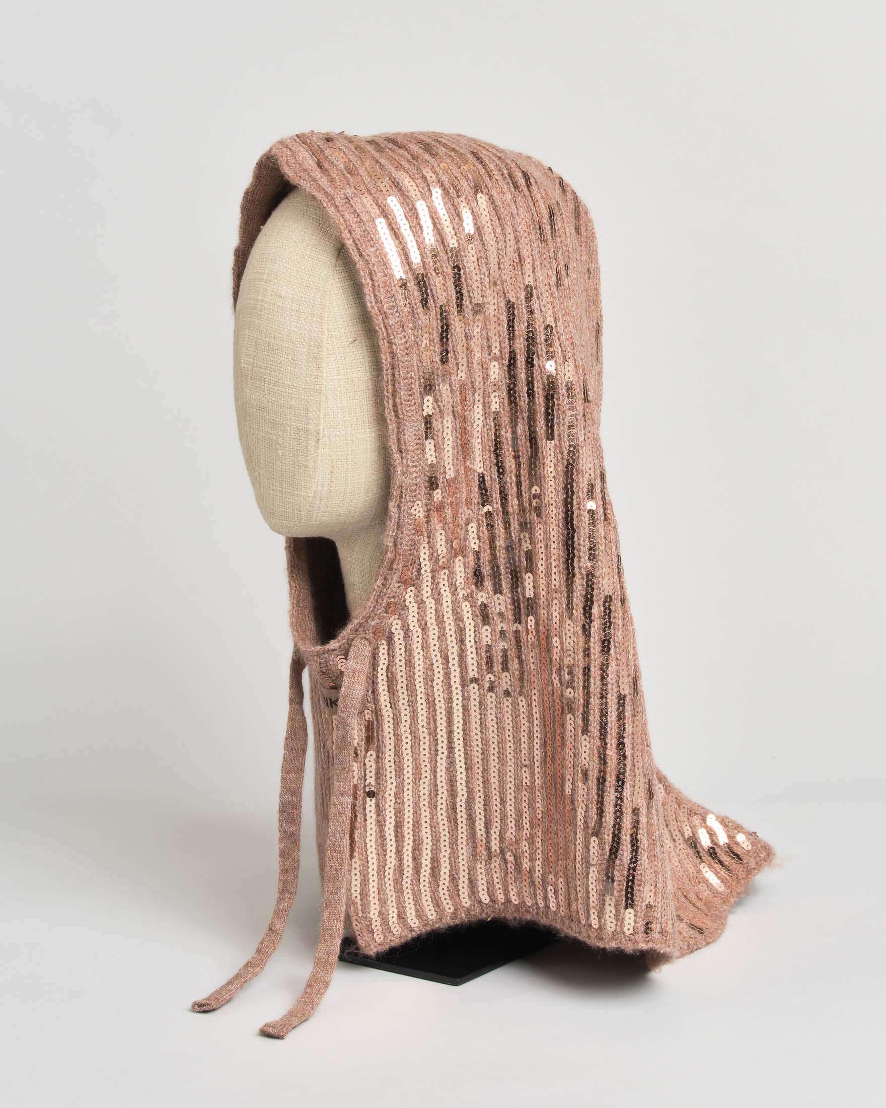 Balaclava Pinko beige in filato stretch con paillettes e coulisse regolabile