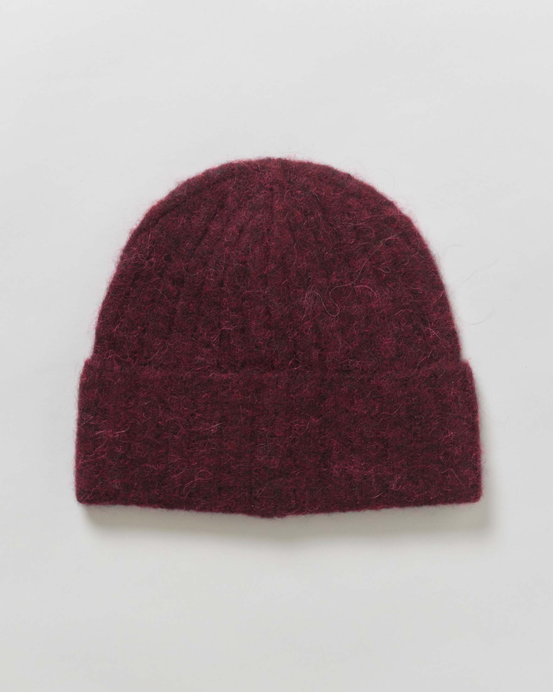 Berretto beanie Pinko bordeaux in misto lana e cashmere con logo in strass sul risvolto image