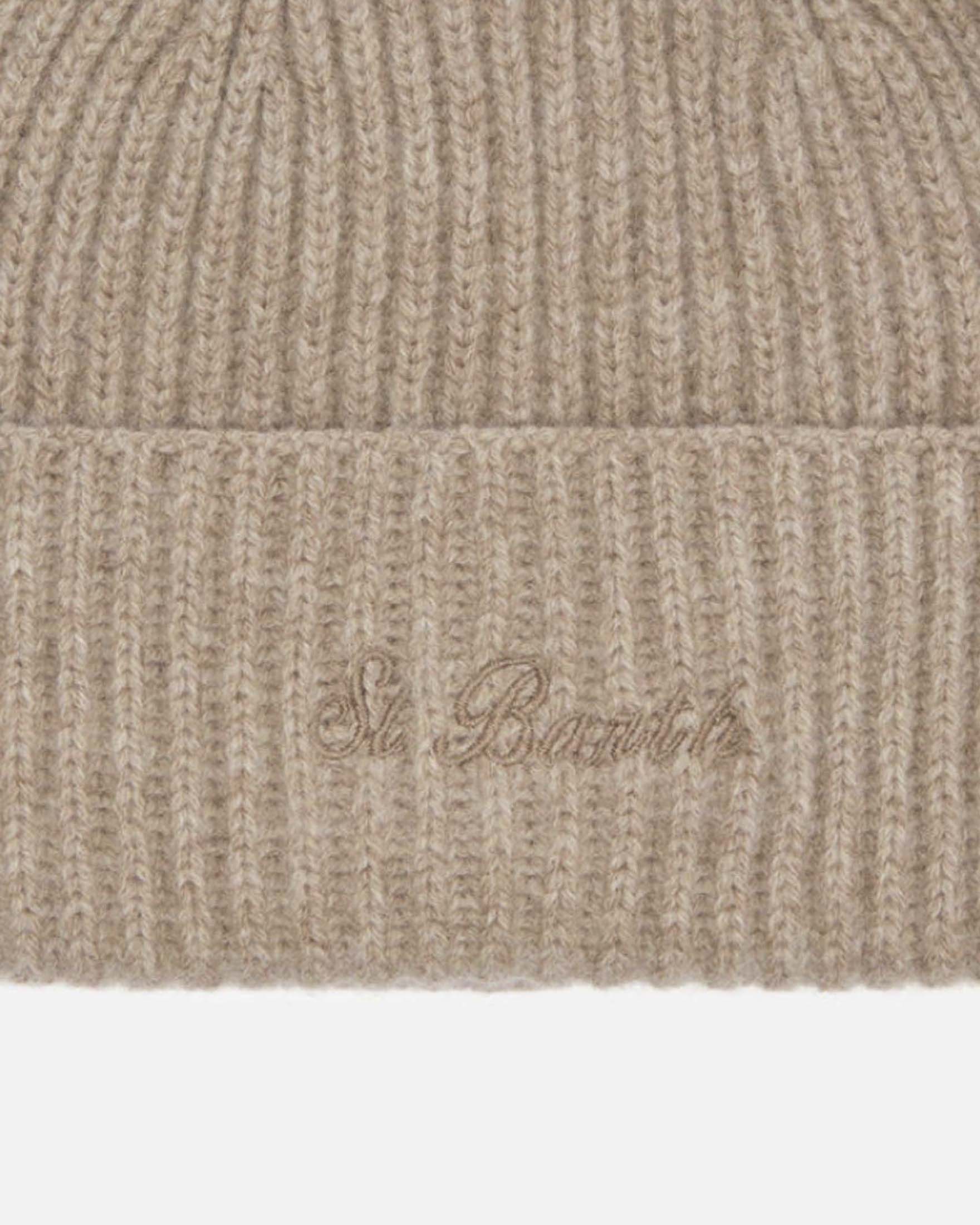 Berretto Moss MC2 Saint Barth beige in pura lana a costine con logo ricamato image