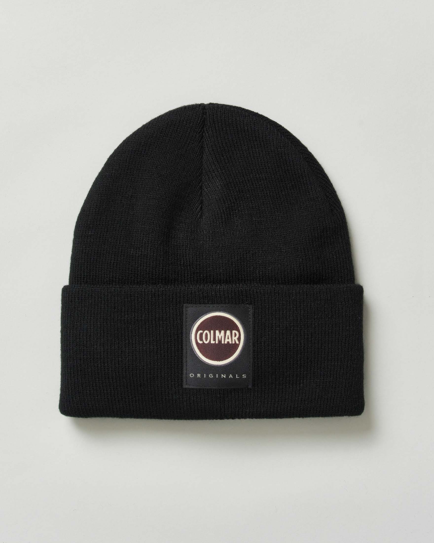 Berretto Colmar Originals nero con risvolto e logo patch Colmar Originals applicato